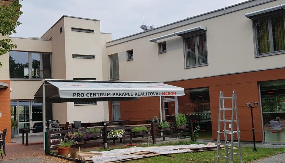 Proti slunci, proti dešti