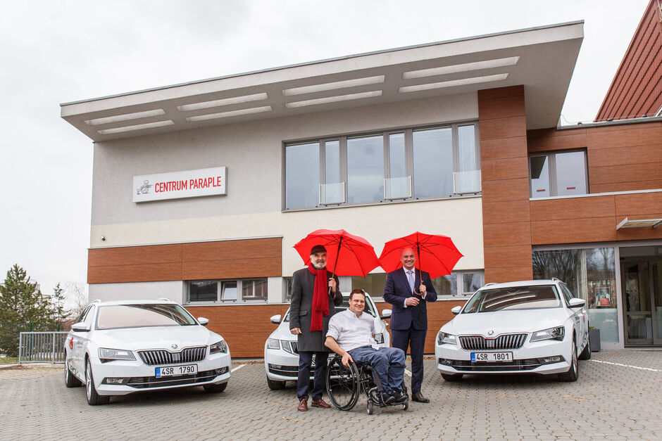 Centrum Paraple pomáhá už 25 let. Oslavy čtvrtstoletí zahájilo setkáním s významnými podporovateli