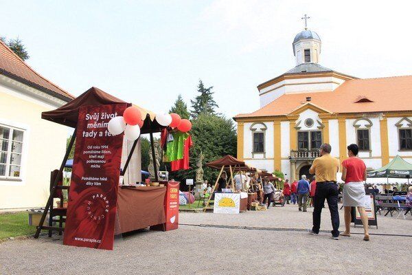 Paraple navštívilo Choltický deštník