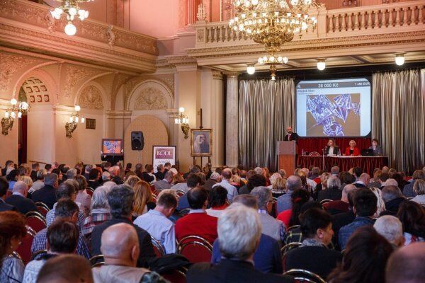 Aukce pro Paraple - S tradicí a důvěrou