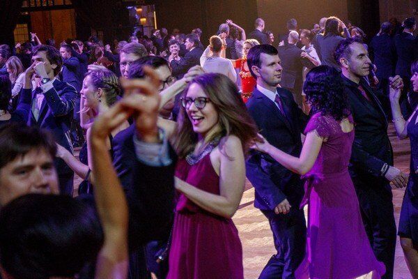 Benefiční tančírna České televize a Centra Paraple zahájila pražskou plesovou sezónu