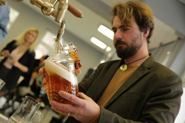 Rekordní dražba lahví Pilsner Urquell