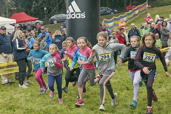 Třeba to vem Třebotovem.