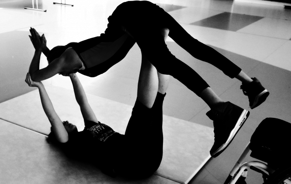 Pod Parapletem - Acroyoga