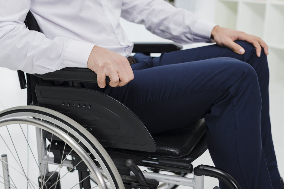 HEALTHY OR ILL? THE SURVEY OF CENTRUM PARAPLE CLIENTS