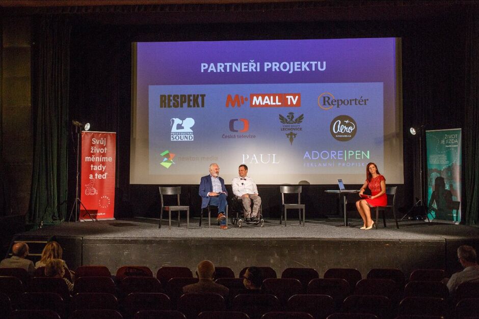 Podívejte se na záznam diskuse Občan a stát