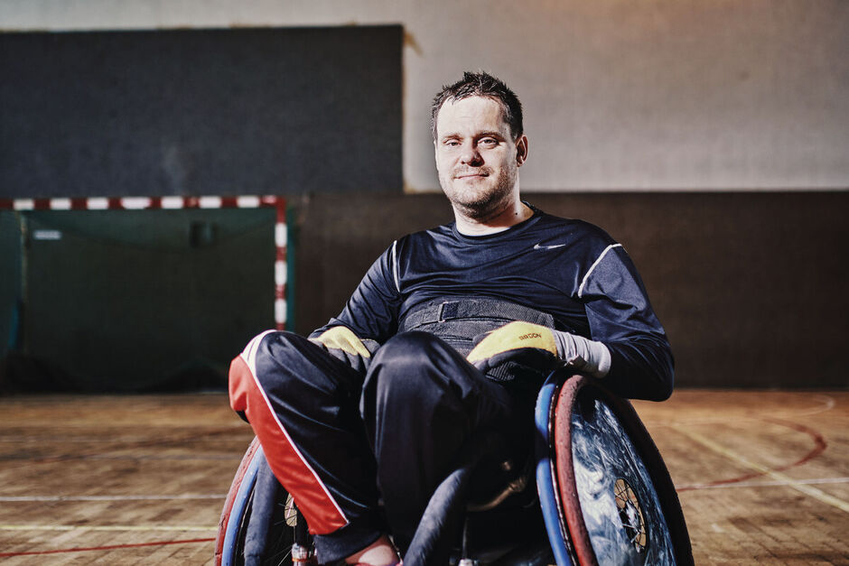 Slez z toho vozejku, vůbec ti to nevěříme