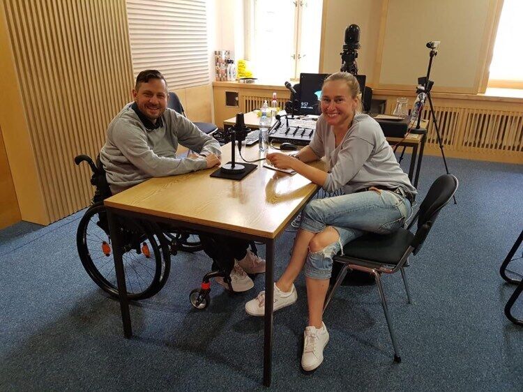 Petr Hubalovský jako Host Lucie Výborné na Radiožurnálu