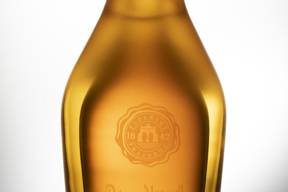 Aukční lahve Pilsner Urquell pro Paraple