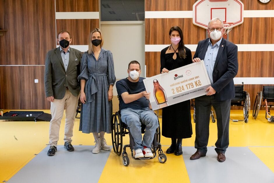 Předání šeku Pilsner Urquell