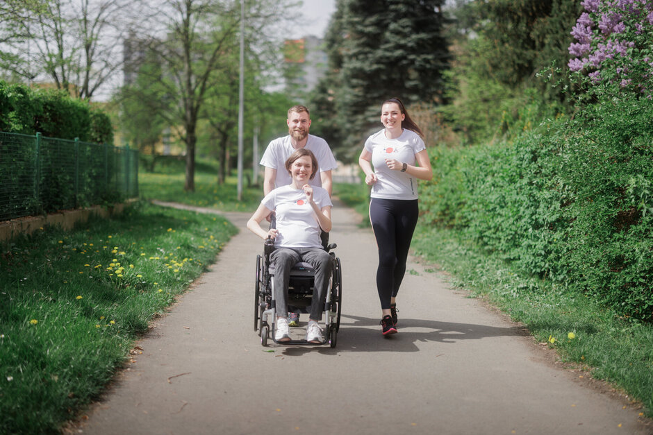 V květnu se bude běhat pro vozíčkáře. Tradiční i virtuální Běh pro Paraple se blíží 