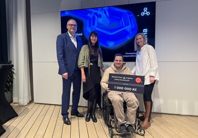 Převzali jsme šek od Nadačního fondu Trigema rodiny Souralových