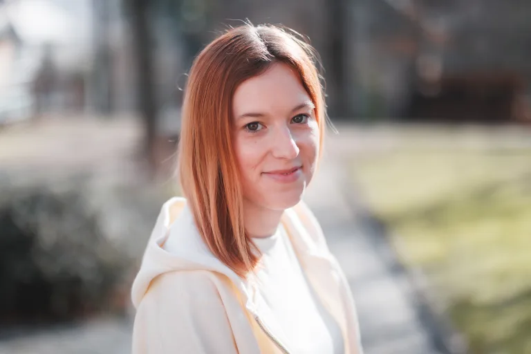 Julie Skrčená