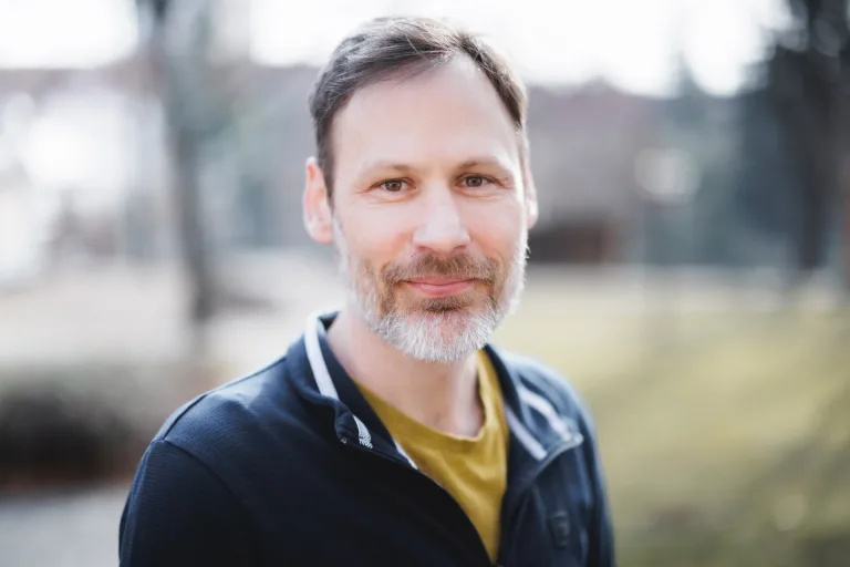 Martin  Gregor