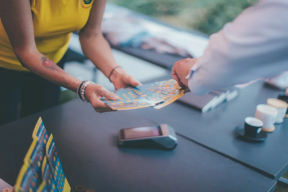 011512